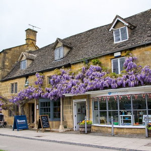 Hotel The Crown & Trumpet Inn cazare Broadway