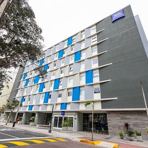 Hotel Ibis Budget Lima Miraflores cazare Lima