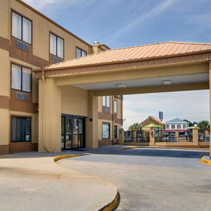 Hotel Quality Suites cazare Baton Rouge