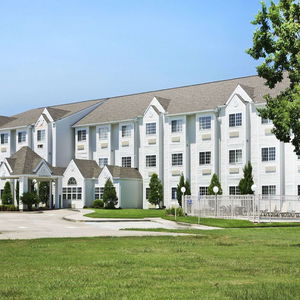 Hotel Microtel Inn & Suites By Wyndham Baton Rouge cazare Baton Rouge