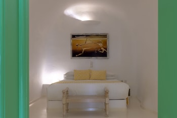 Dreams Luxury Suites
