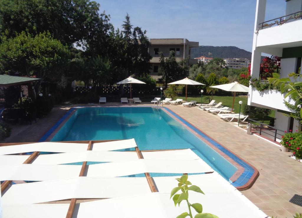 Terinikos Sunny Garden Hotel