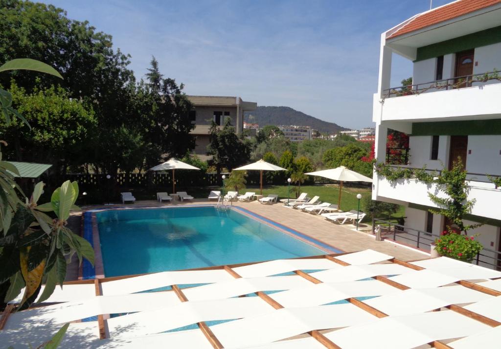 Terinikos Sunny Garden Hotel