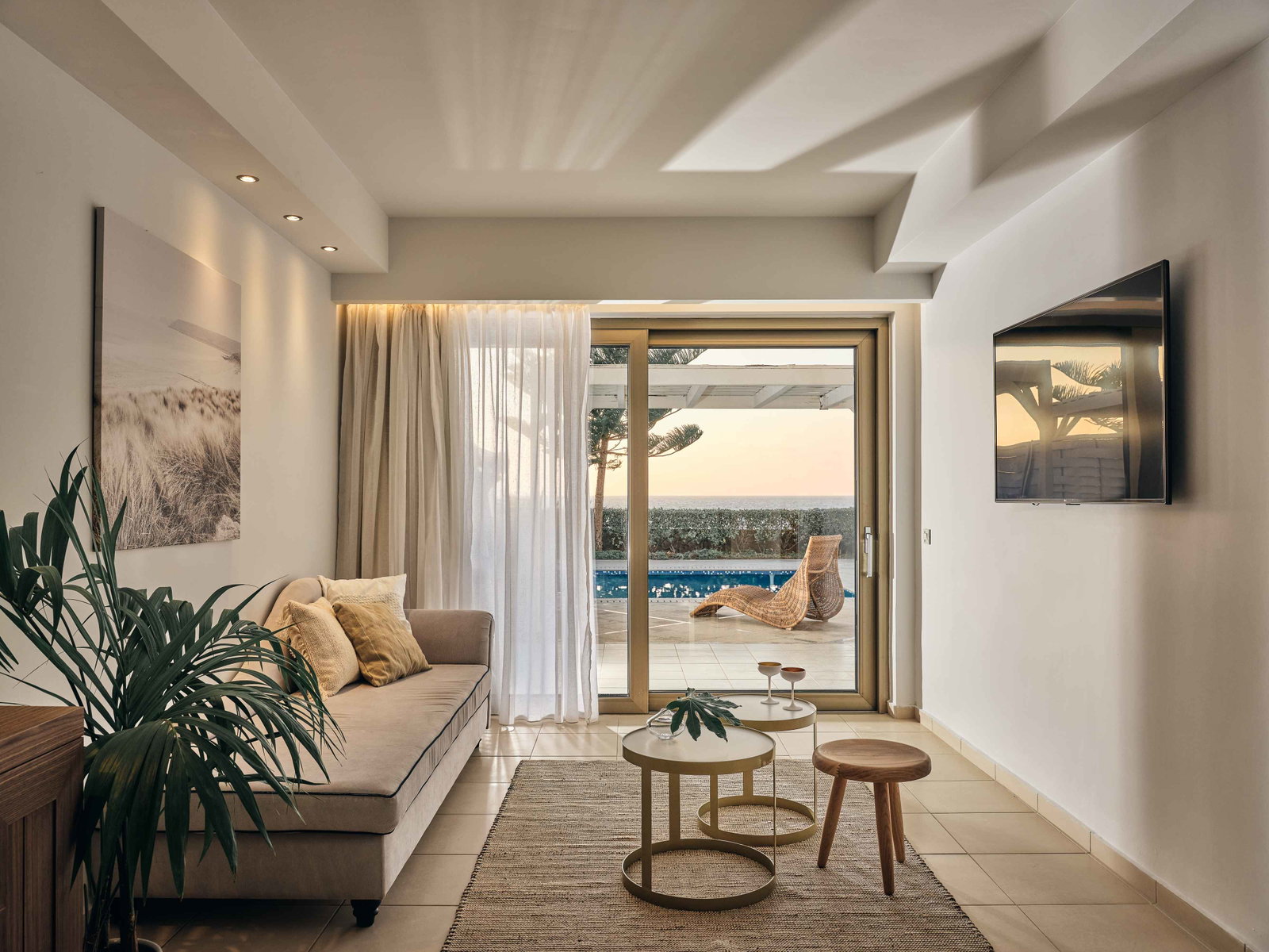 dal travel The Royal Blue Resort And Spa