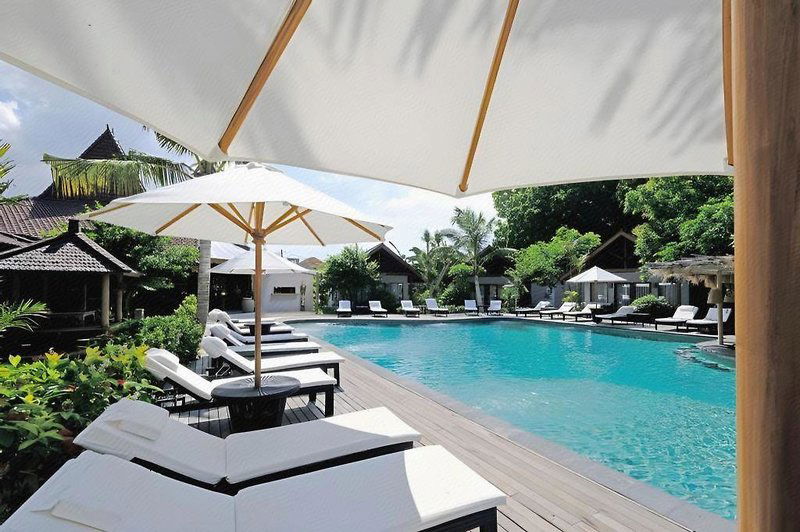 Hotel Kashantee Village