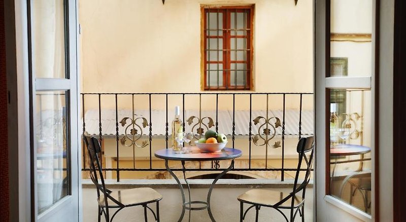 Casa Perla Suites