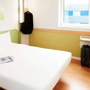 Hotel Ibis Budget Caen Nord Mémorial cazare Saint-Contest