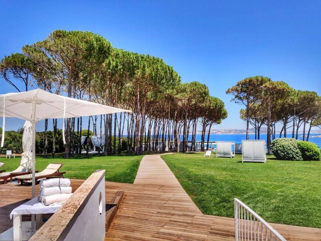 Felix La Coluccia Hotel Beach Club
