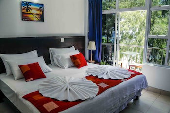 Hotel Sunny Suites Inn