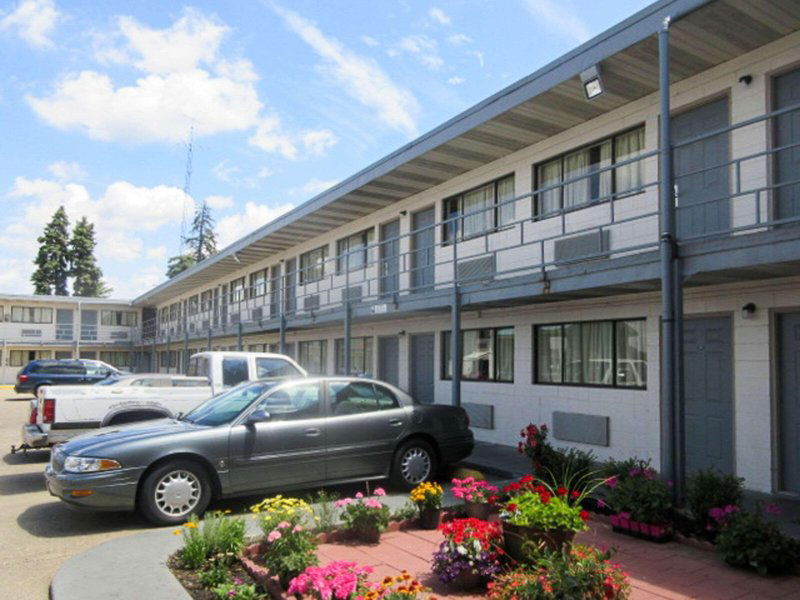 Hotel Rodeway Inn - Terre Haute