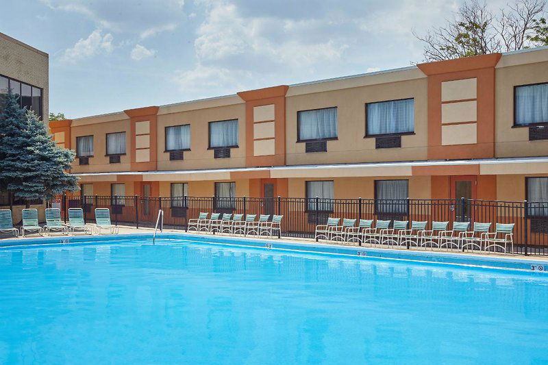 Hotel Chicago Lake Shore Hotel