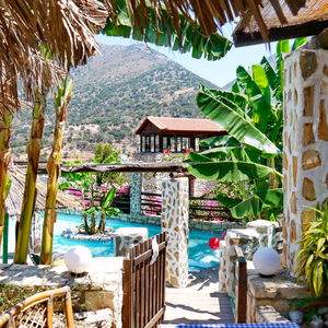 Hotel Stone Village- Petrino Chorio cazare Bali Beach