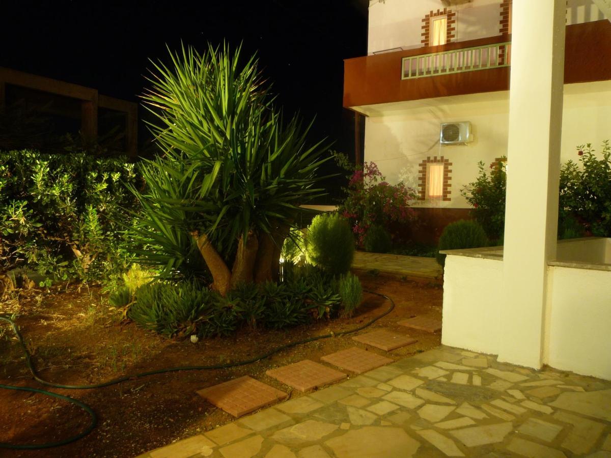 Haris Beach Apartments