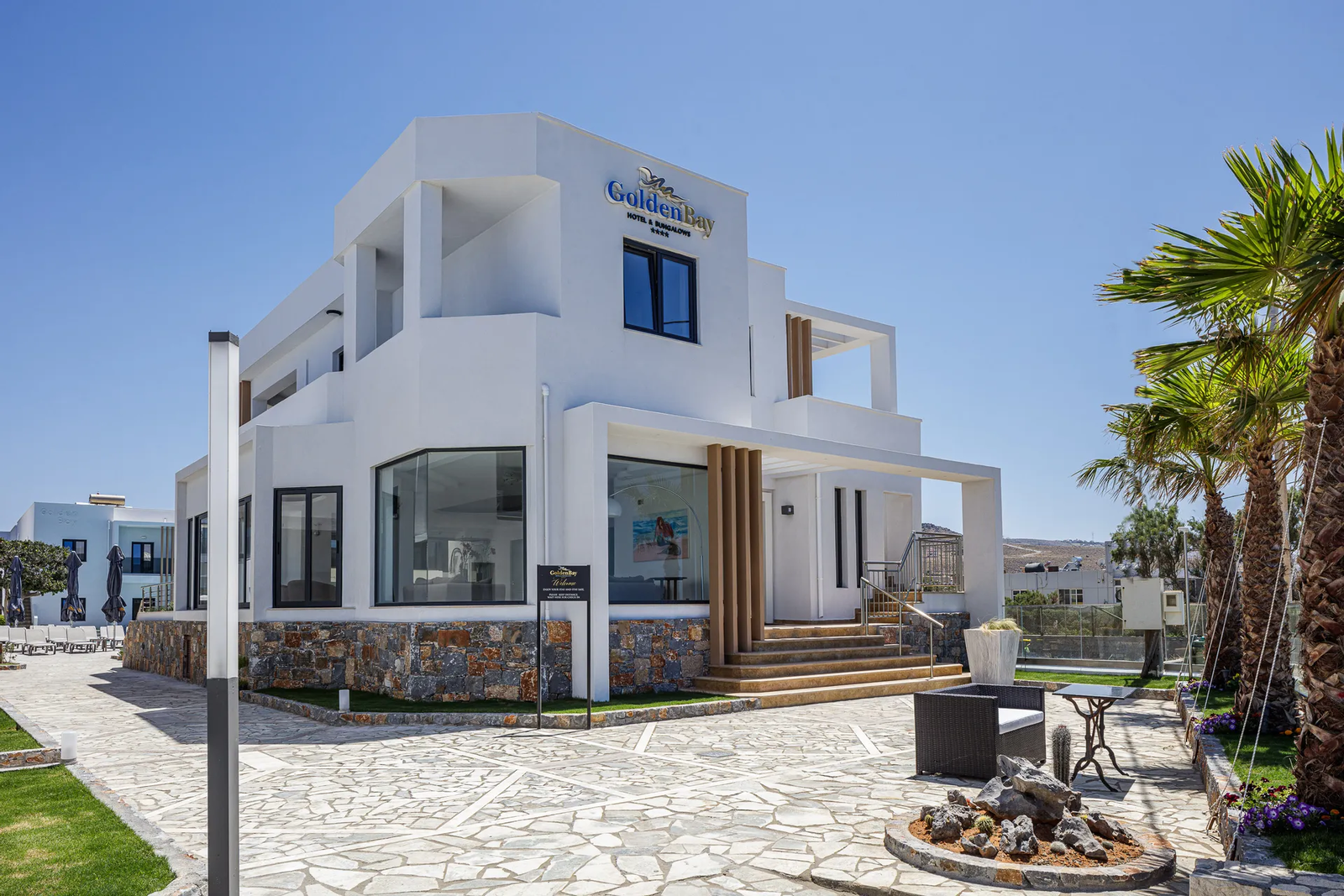 dal travel Golden Bay Boutique Hotel And Bungalows