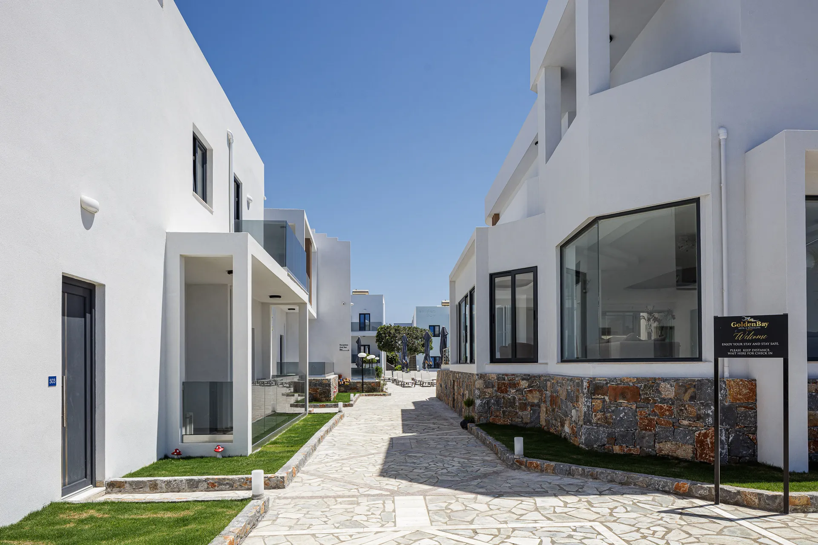 dal travel Golden Bay Boutique Hotel And Bungalows
