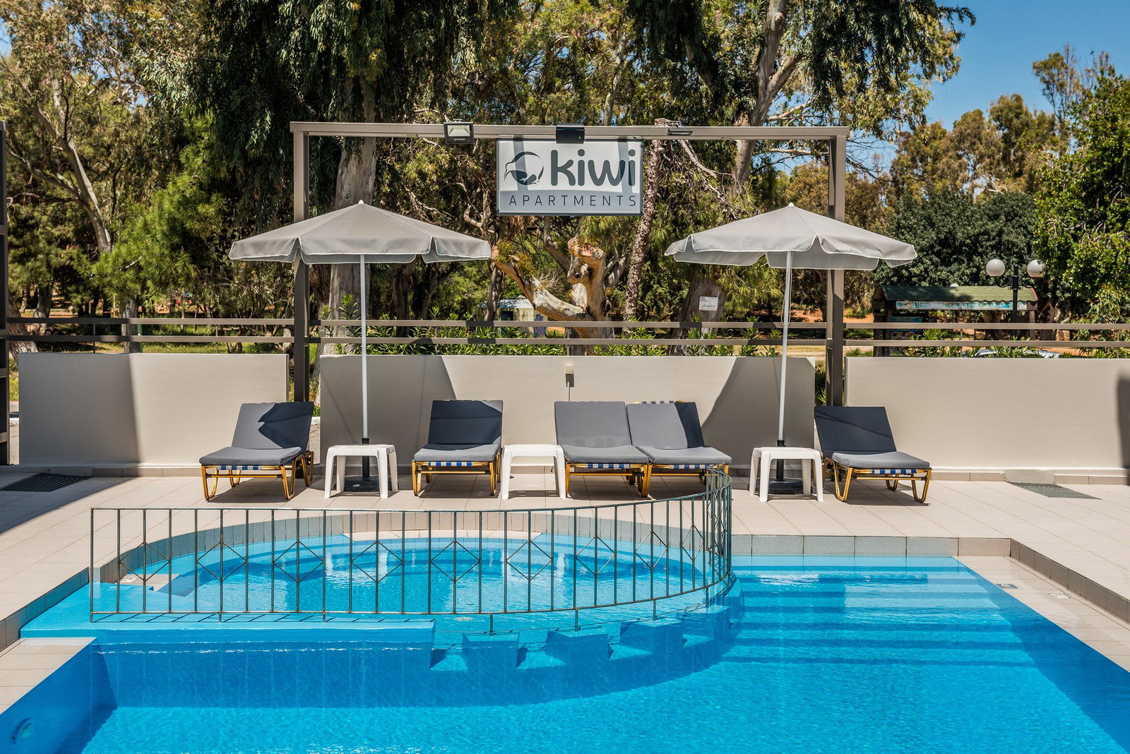 Kiwi Apartments