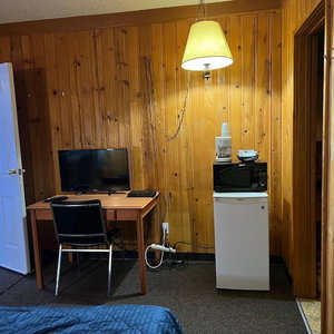 Hotel Glacier View Inn cazare Haines Junction