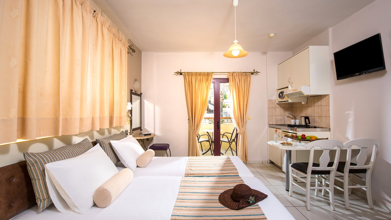 Bella Elena Hotel