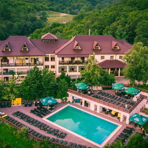 Hotel Casa Cu Tei Saratamonteoru cazare Sarata-Monteoru