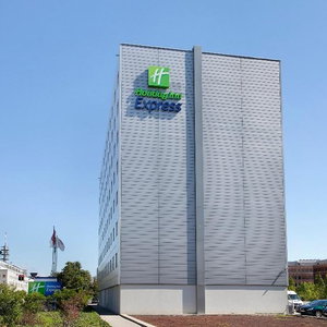Hotel Holiday Inn Express Geneva Airport cazare Geneva