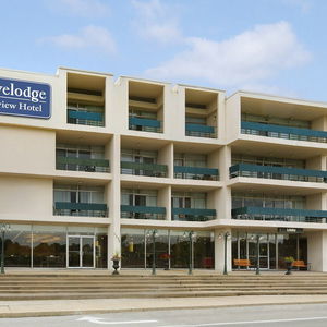 Hotel Travelodge By Wyndham Niagara Falls Fallsview cazare Niagara Falls
