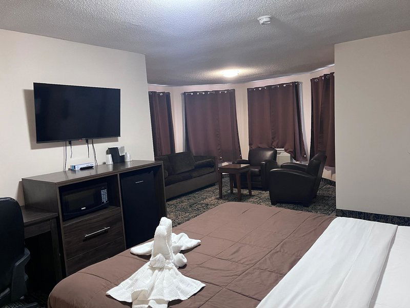 Hotel Falls Lodge & Suites