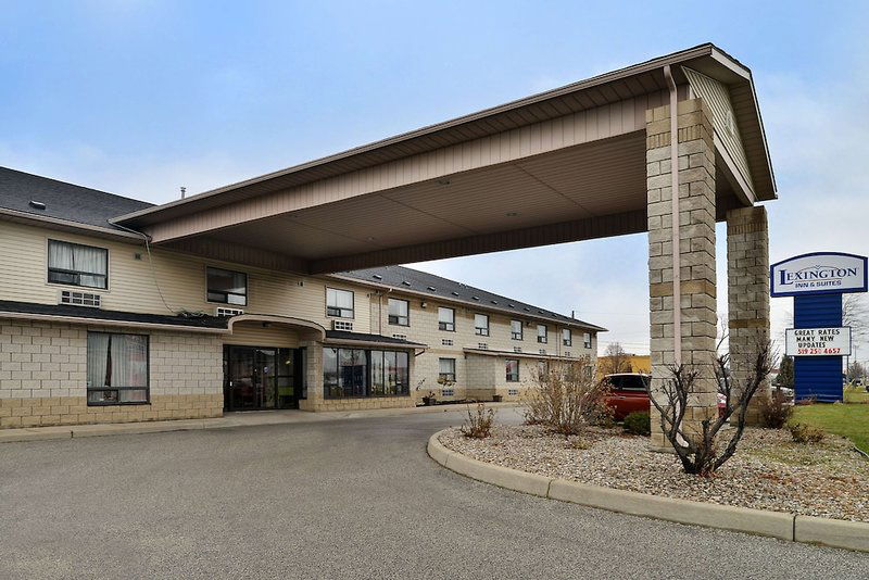 Hotel Lexington Inn & Suites Windsor