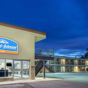 Hotel Howard Johnson By Wyndham Kingston cazare Kingston