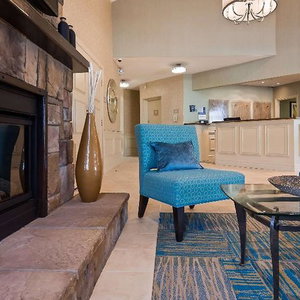 Hotel Best Western Plus Durham Hotel & Conference Centre cazare Oshawa