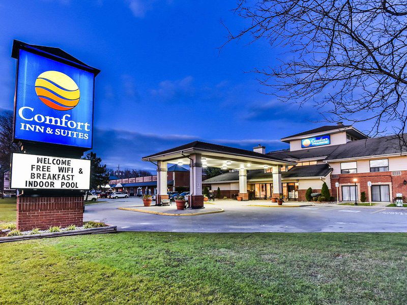 Hotel Comfort Inn & Suites Ambassador Bridge