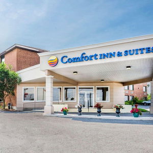 Hotel Comfort Inn & Suites Barrie / Essa Road cazare Barrie