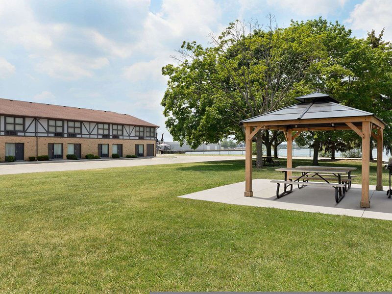 Hotel Days Inn By Wyndham Sarnia Harbourfront