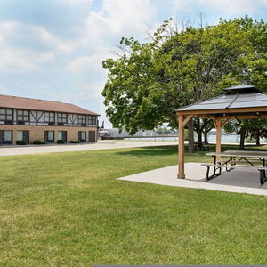 Hotel Days Inn By Wyndham Sarnia Harbourfront cazare Sarnia