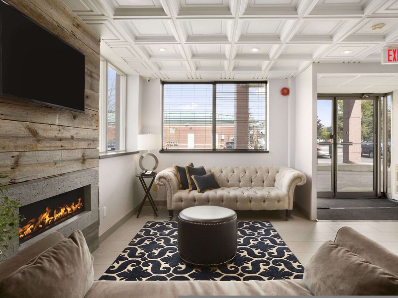 Hotel Days Inn By Wyndham Stouffville