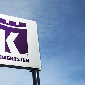 Hotel Knights Inn Pembroke cazare Pembroke
