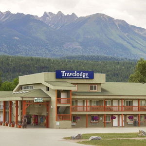 Hotel Travelodge By Wyndham Golden Sportsman Lodge cazare Golden