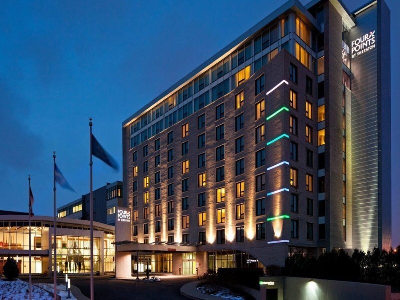Hotel Four Points By Sheraton Levis Convention Centre
