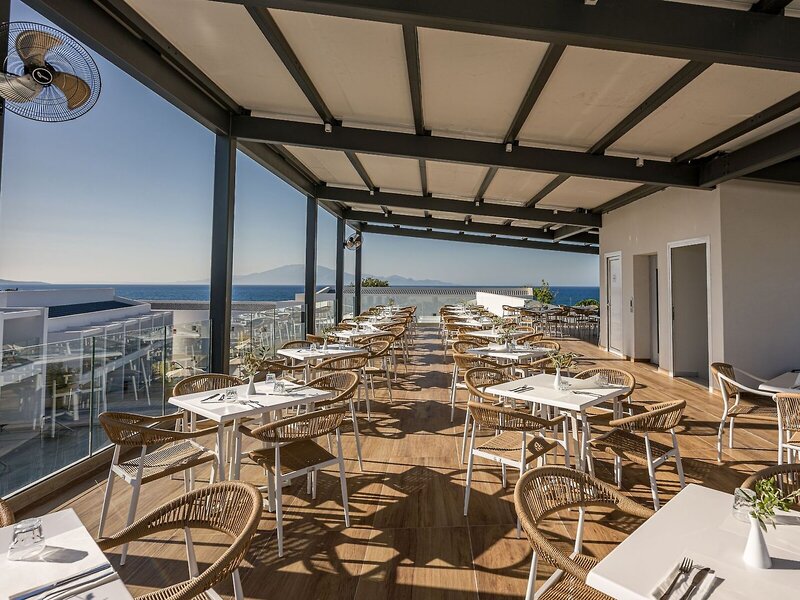 Mer Bleu Beach Hotel