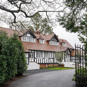 Hotel Monkey Island Estate cazare Bray