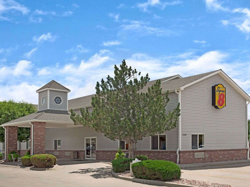 Hotel Super 8 By Wyndham Windsor