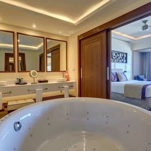 Hotel Royalton Blue Waters Montego Bay, An Autograph Collection All-Inclusive Resort cazare Montego Bay