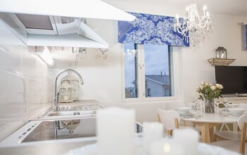 Hotel Crystal Arctic Suites