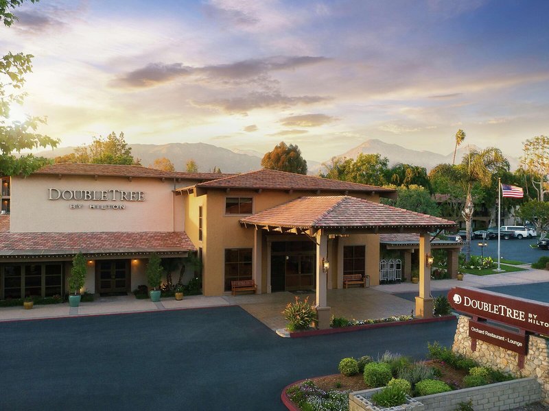 Hotel Doubletree By Hilton Hotel Claremont