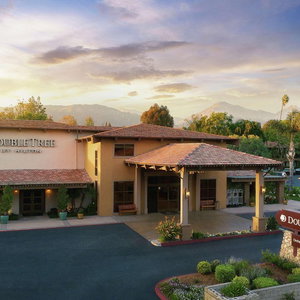 Hotel Doubletree By Hilton Hotel Claremont cazare Stratton