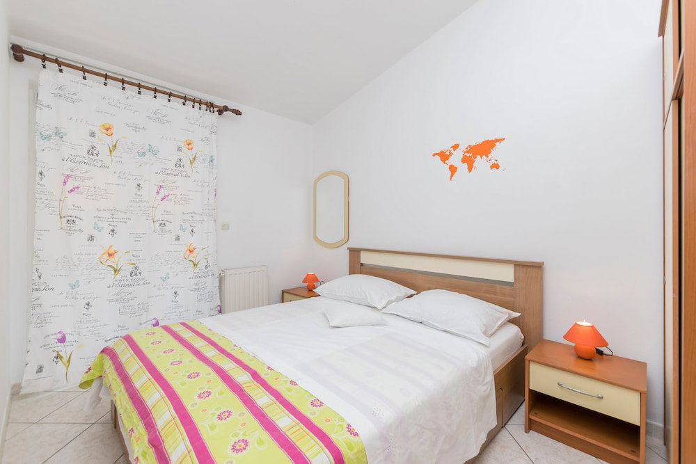 Hotel Apartments Miroslava