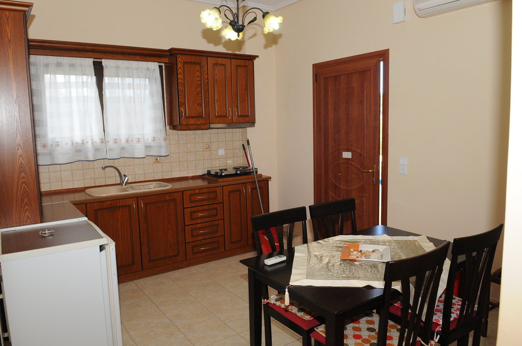 Toulas Apartments