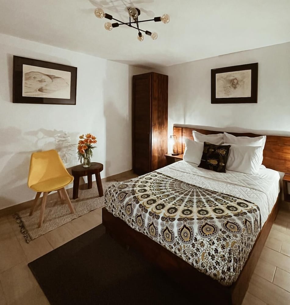 Hotel Studio 27