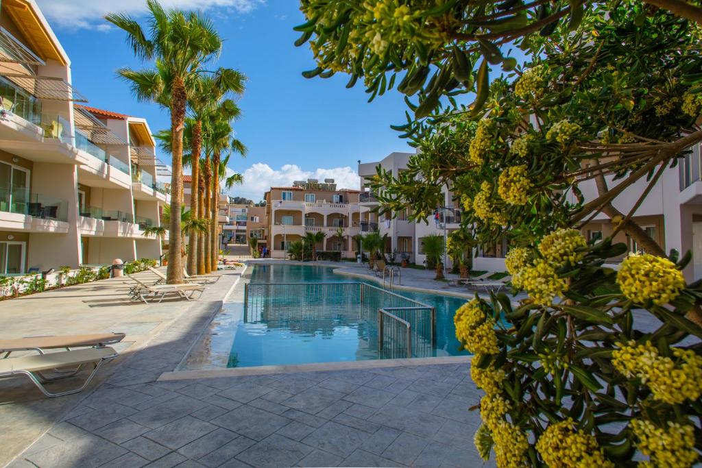 Hotel Marika Beach Hotel & Suites
