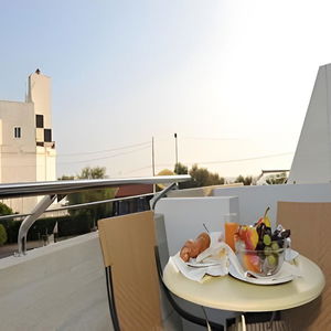 Hotel Nauticus cazare Torre San Giovanni