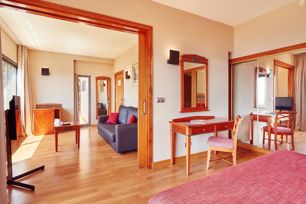 dal travel Hotel Bonanza Park By Olivia Hotels